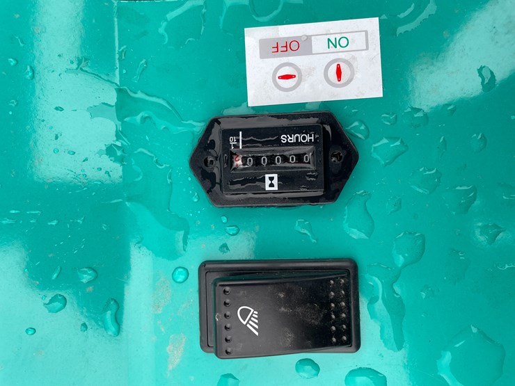 #1688-•-agt-h15r-mini-excavator-image-12