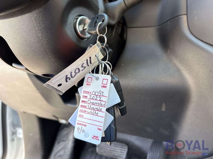 2022-chevrolet-1500-image-33