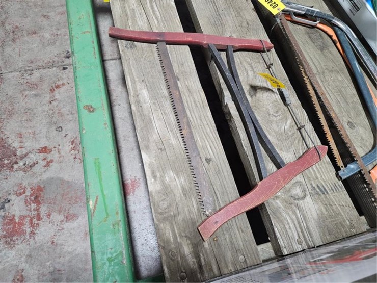 #2521-•-antique-buck-saw-image-3