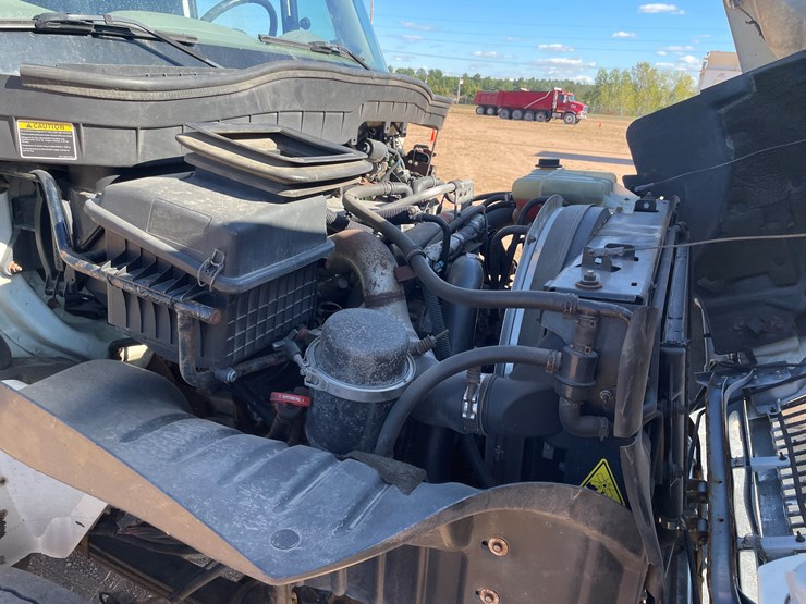 2012-international-durastar-4400-image-39