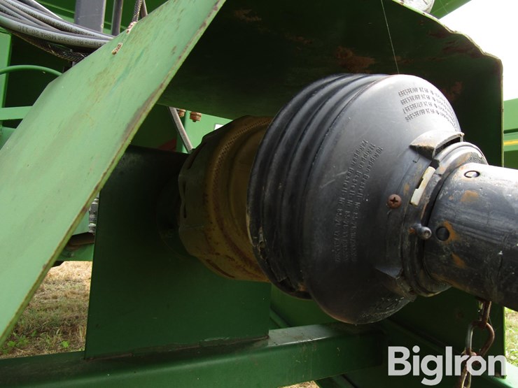 unverferth-gc-7000-grain-cart-image-12