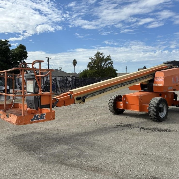 2015 JLG 600S