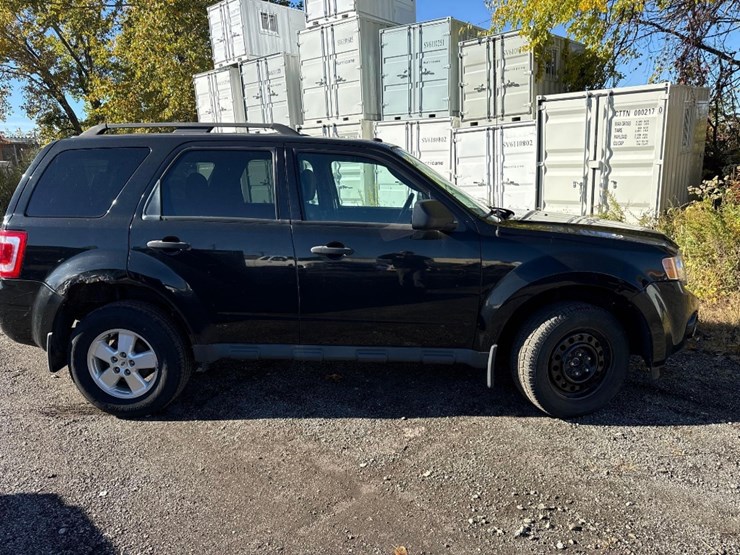 2011-ford-escape-xlt-image-5