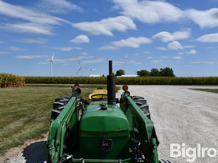 1977-john-deere-2440-image-11