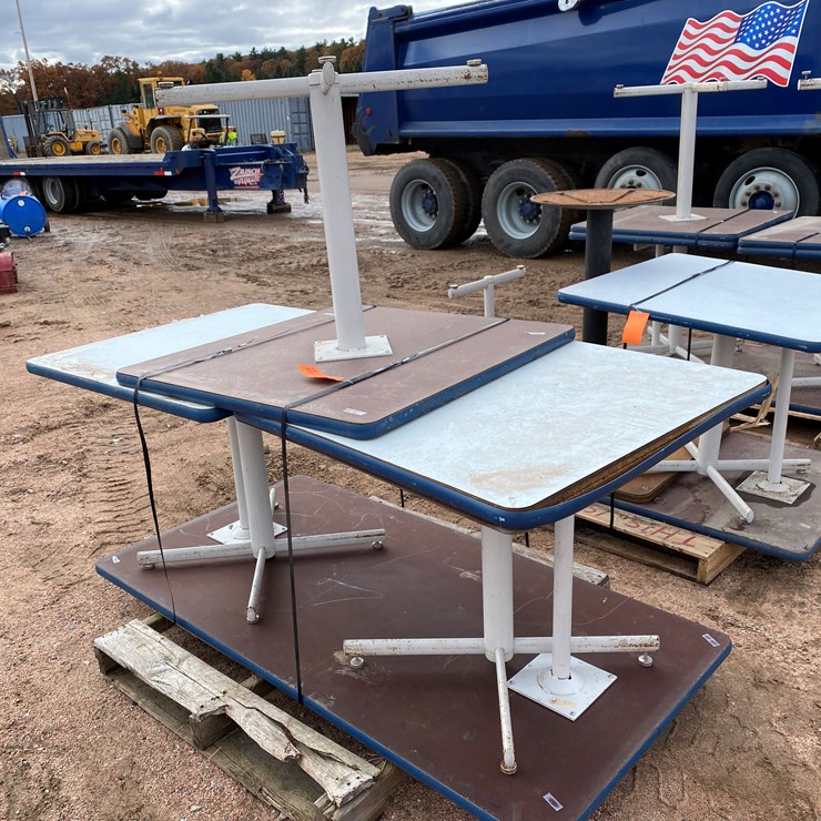 #3389 • (4) Tables