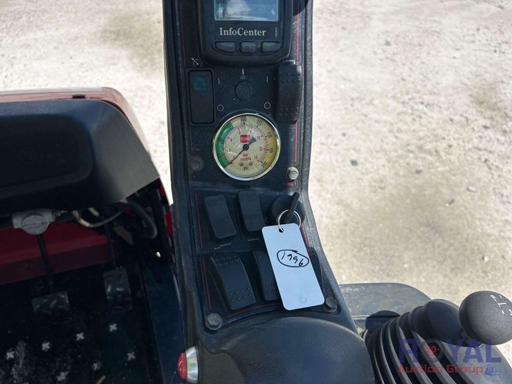 2015-toro-multi-pro-1750-175-gallon-turf-sprayer-cart-image-8