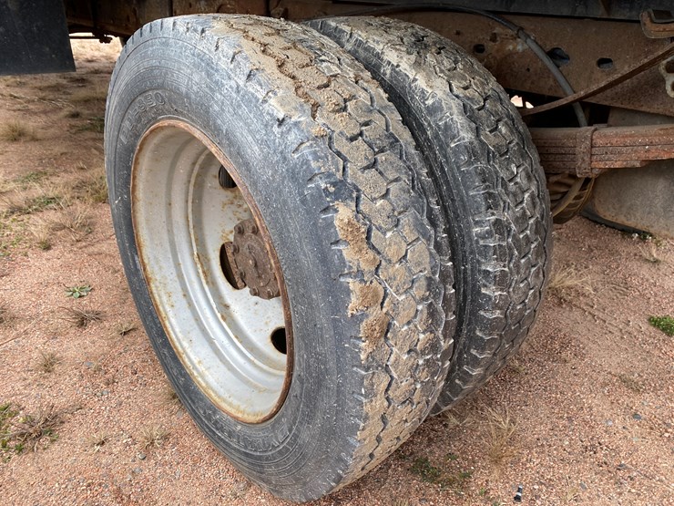 2000-ford-f450-xl-image-21