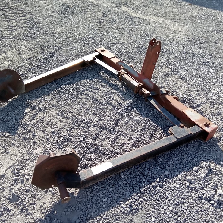 #883 • SUPERIOR 3PT BALE UNROLLER