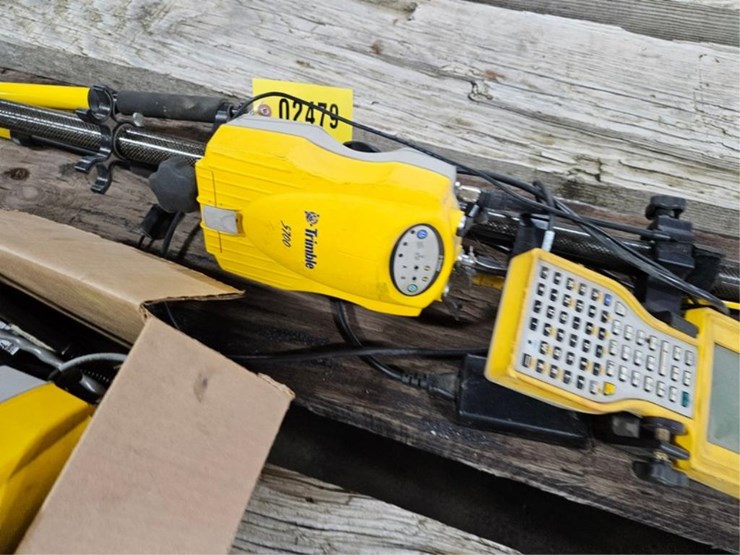 #2479-•-2002-trimble-5700-gps-reciever-image-7