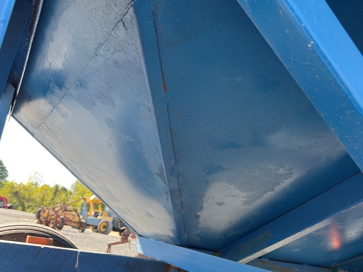 #889-•-blue-gravity-wagon-image-8