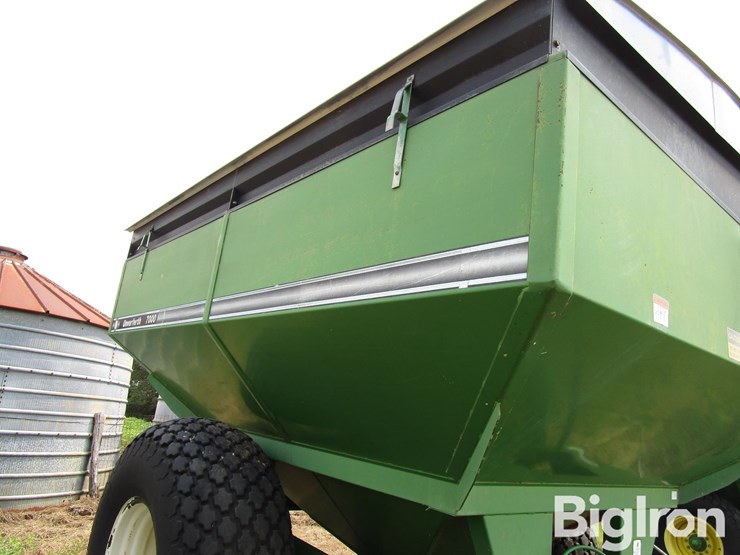 unverferth-gc-7000-grain-cart-image-15