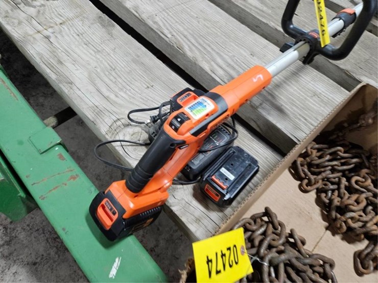#2476-•-black-&-decker-40-volt-string-trimmer-image-4