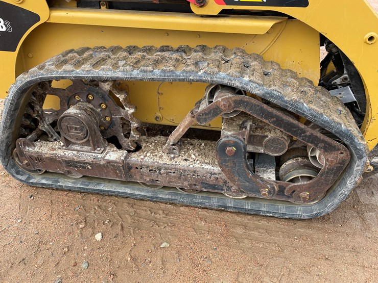 2012-caterpillar-226b3-image-12