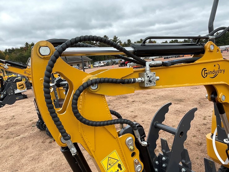 #1794-•-agt-qk18r-mini-excavator-image-16