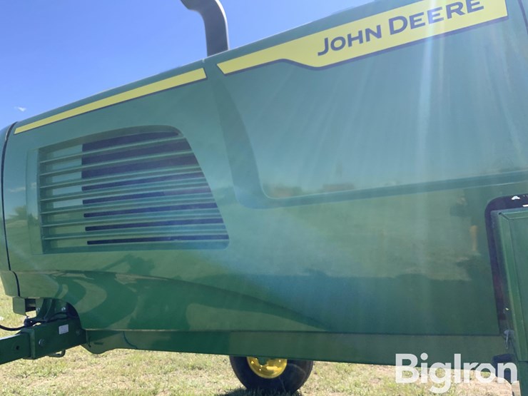 2022-john-deere-w200m-image-10