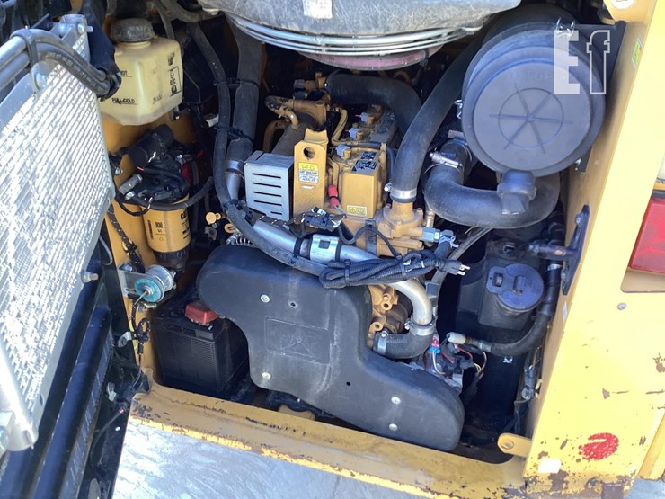 2021-caterpillar-289d3-image-14