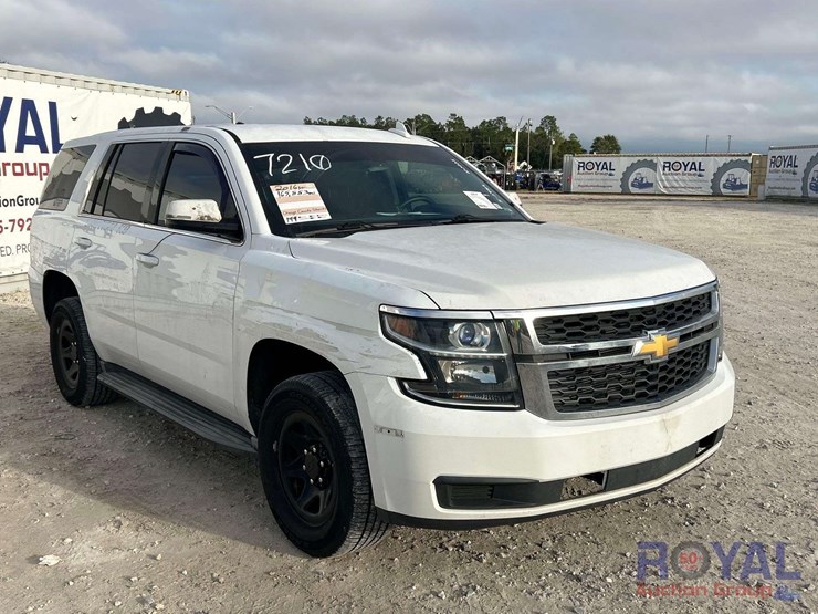 2016-chevrolet-tahoe-image-2