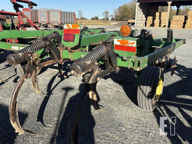 john-deere-714-image-6