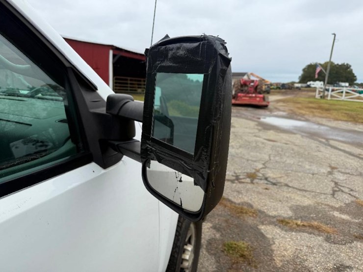 2010-chevrolet-2500-image-8