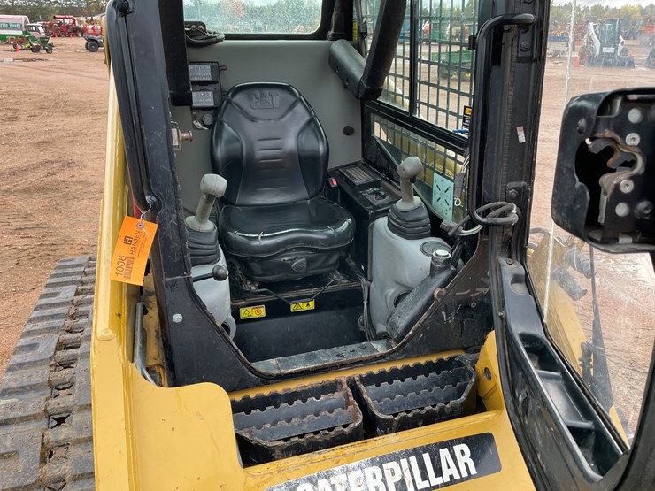 2012-caterpillar-226b3-image-27