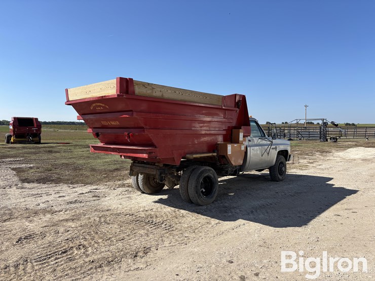 1982-chevrolet-k30-4x4-feed-truck-image-5