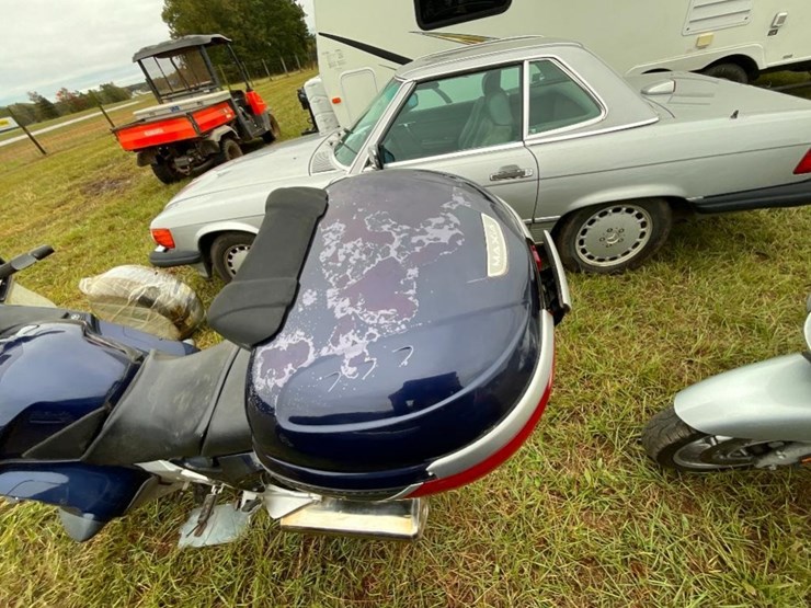 2004-honda-st-1300-motorcycle-(w/new-tires,-miles-image-8