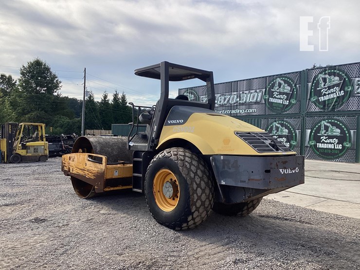 2011-volvo-sd100d-image-2