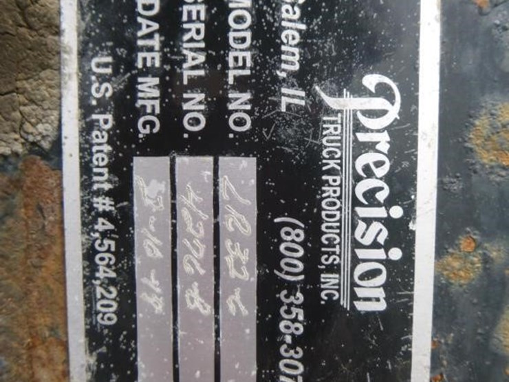 2017-international-8600-image-8