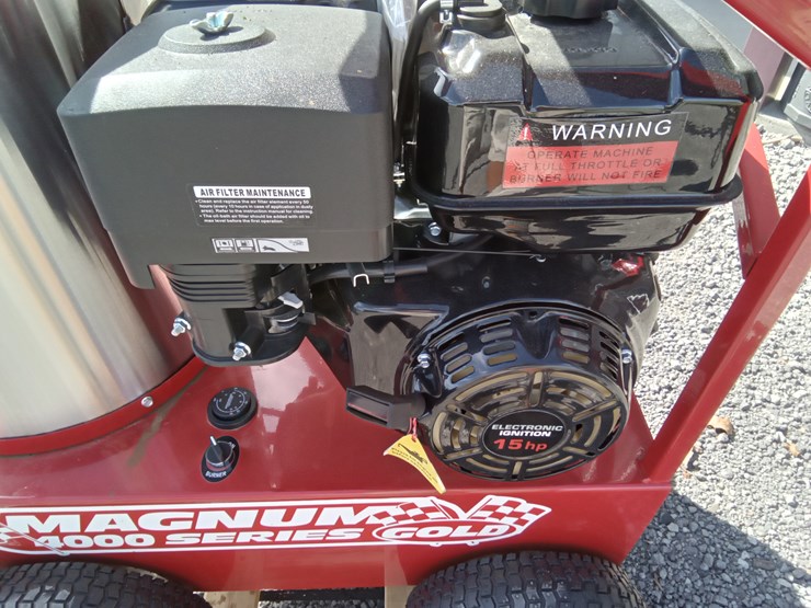 #892-•-magnum-4000-series-gold-hot-water-pressure-washer-image-3