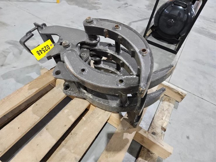 #2548-•-excavator-grapple-image-2