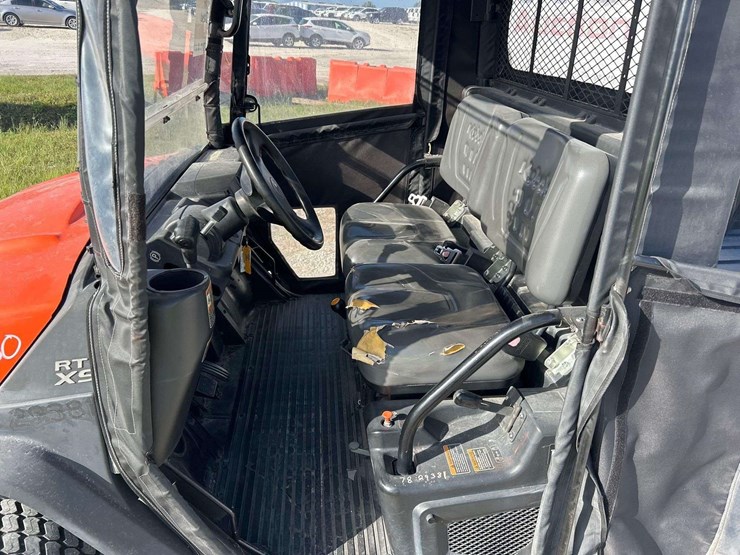 2018-kubota-rtv-x900-image-13