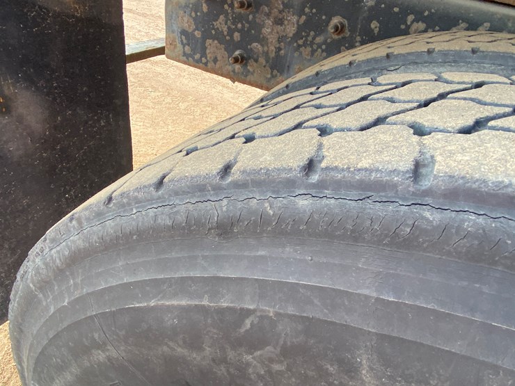 2003-international-7400-image-35