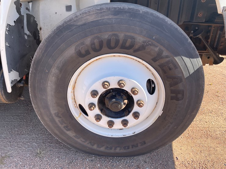 2012-international-durastar-4400-image-33