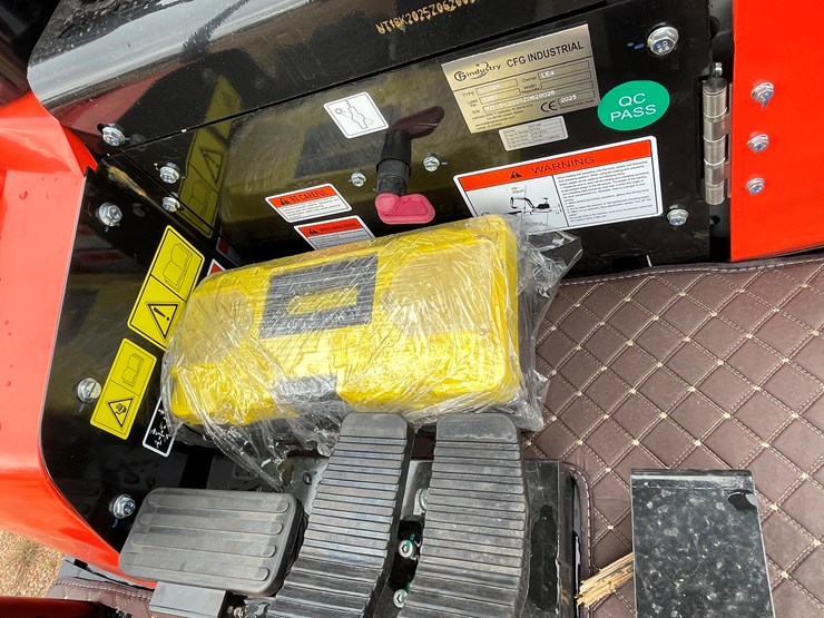 #1785-•-agt-nt18k-mini-excavator-image-16