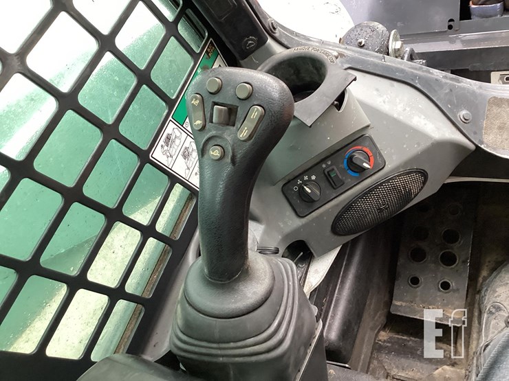 2023-bobcat-t770-image-14