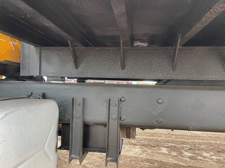 2004-international-7400-image-14