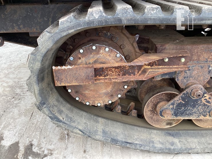 2015-morooka-mst2200vd-image-8