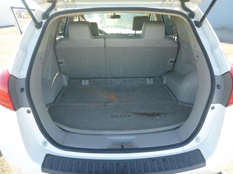 2011-nissan-rogue-image-9