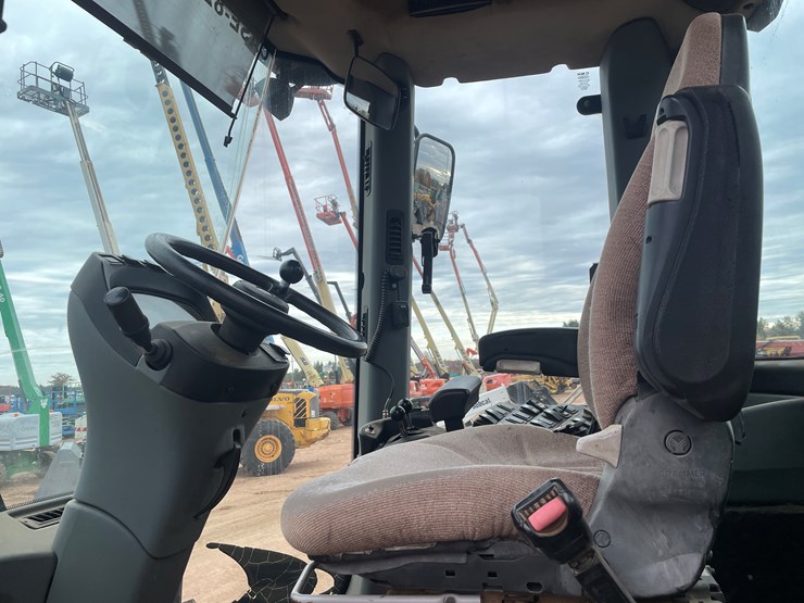 2011-case-821f-image-38