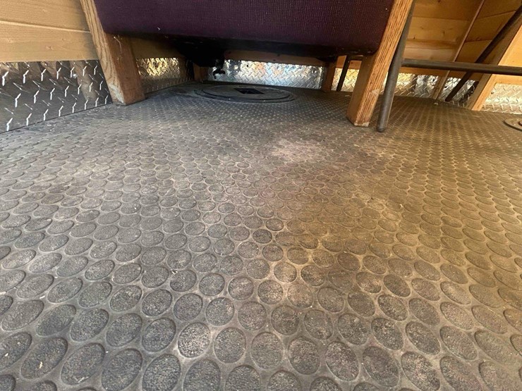 ice-castle-fish-house-image-25