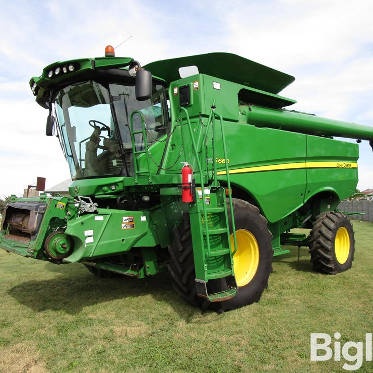 2013 JOHN DEERE S660