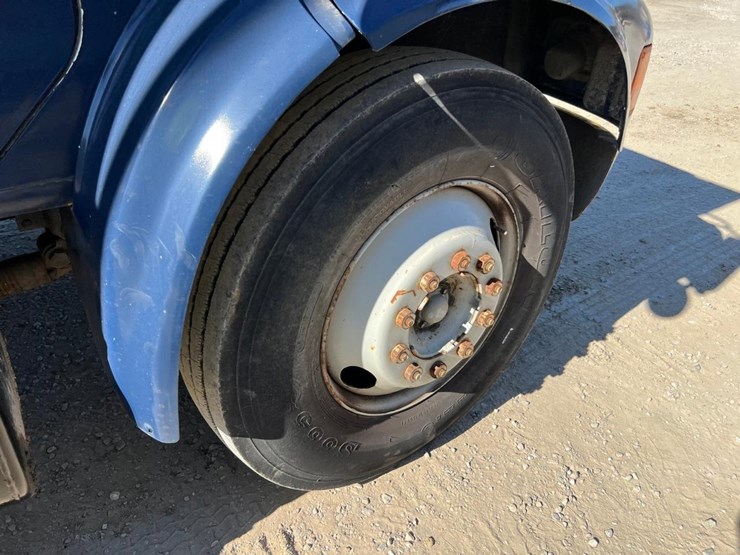 1996-international-4700-image-16