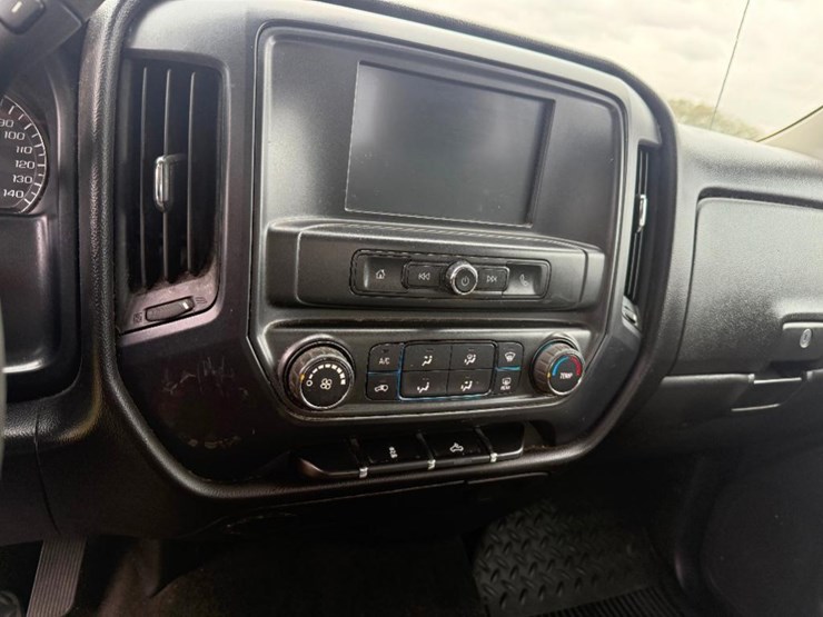 2016-chevrolet-silverado-1500-image-14