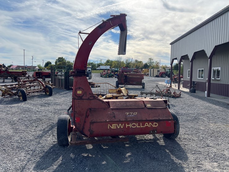 new-holland-770-image-6