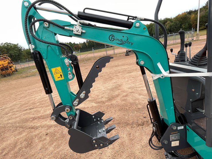 #1798-•-agt-qk16r-mini-excavator-image-14
