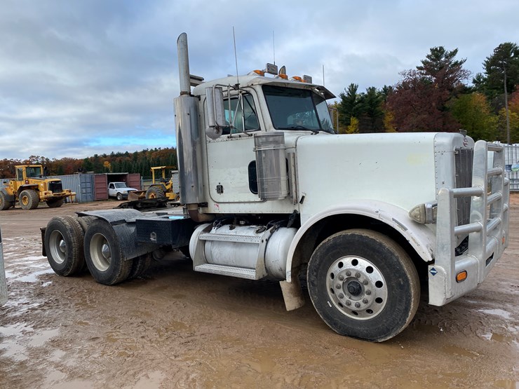 peterbilt-357-image-4