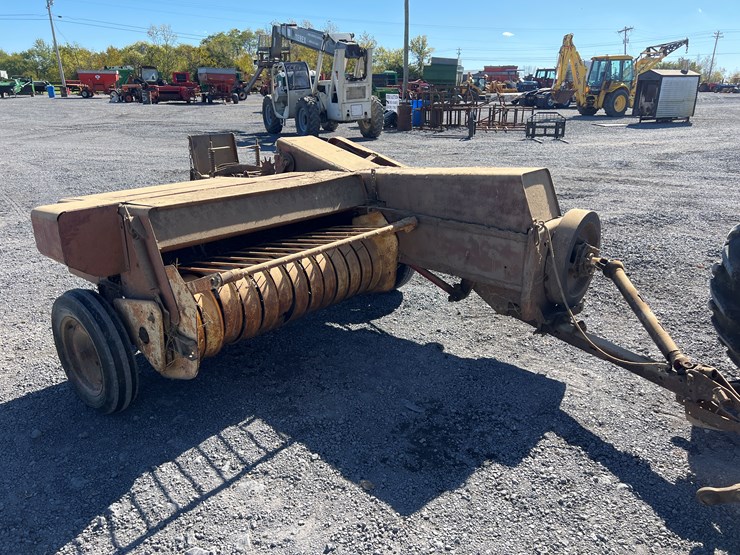 new-holland-65-image-6