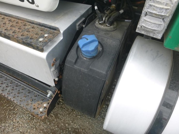 2017-international-8600-image-13