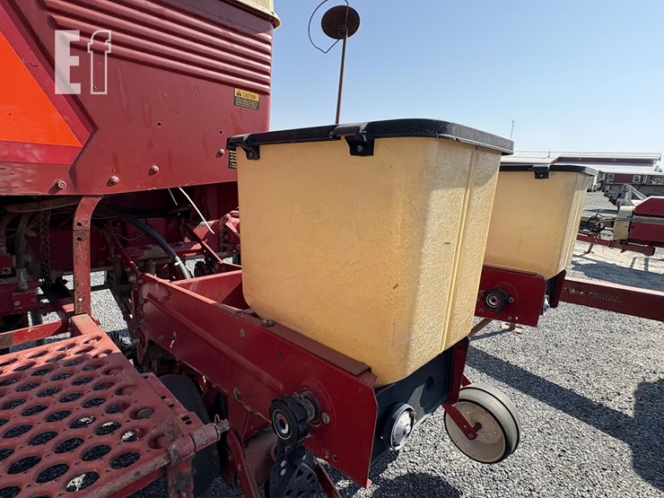 international-800-image-10