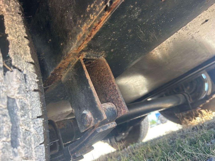 1995-generac-94a04738-s-125-kw-towable-t/a-diesel-generator-image-16